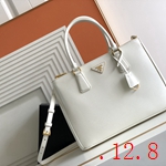 スーパーコピーブラダバッグ